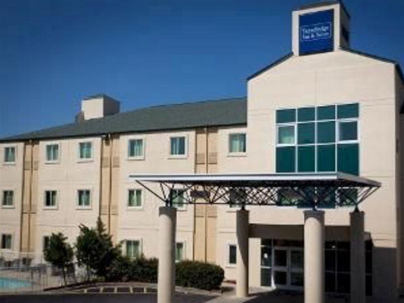 Days Inn & Suites By Wyndham Augusta Near Fort Eisenhower Zewnętrze zdjęcie