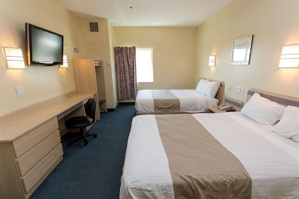 Days Inn & Suites By Wyndham Augusta Near Fort Eisenhower Zewnętrze zdjęcie