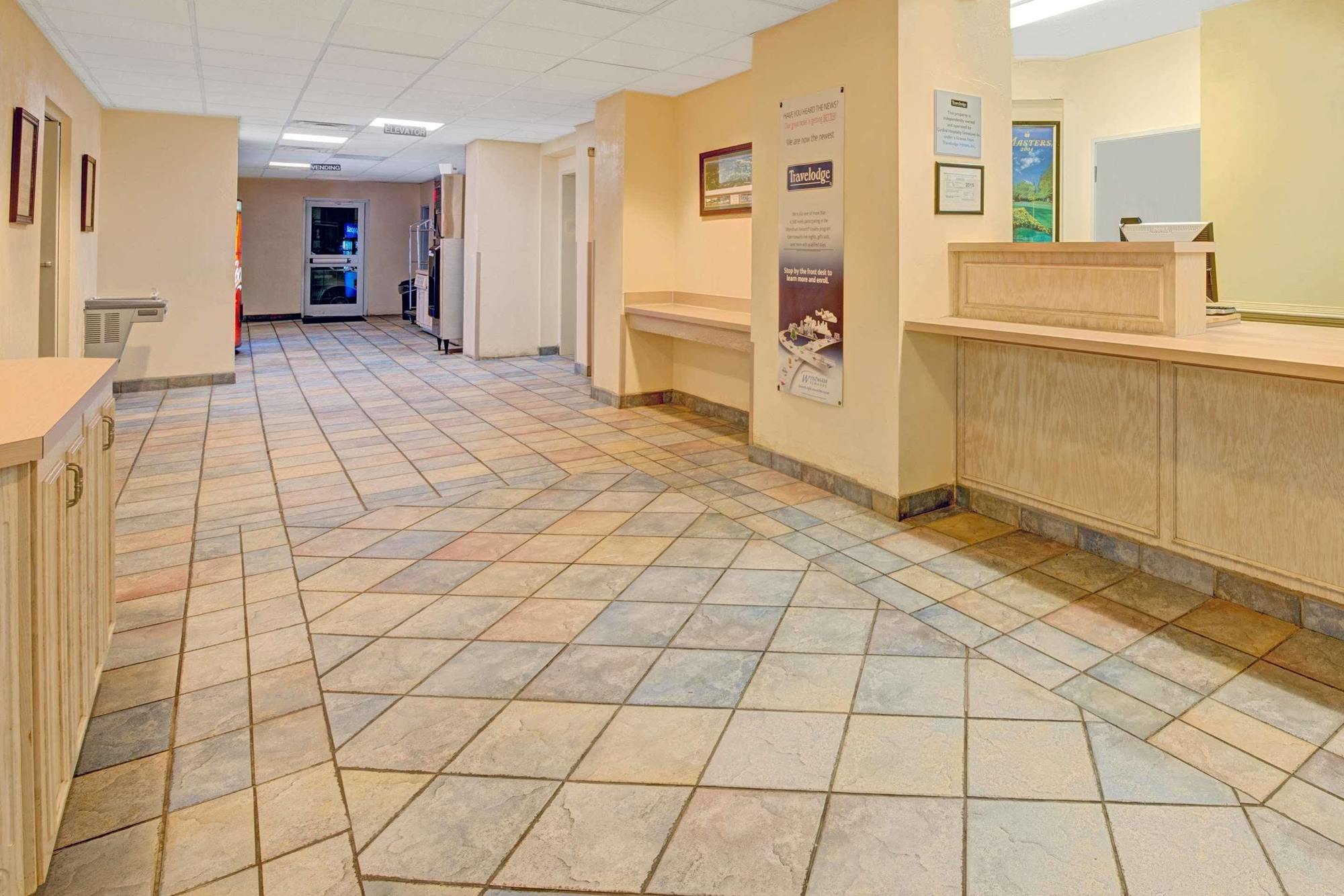 Days Inn & Suites By Wyndham Augusta Near Fort Eisenhower Zewnętrze zdjęcie