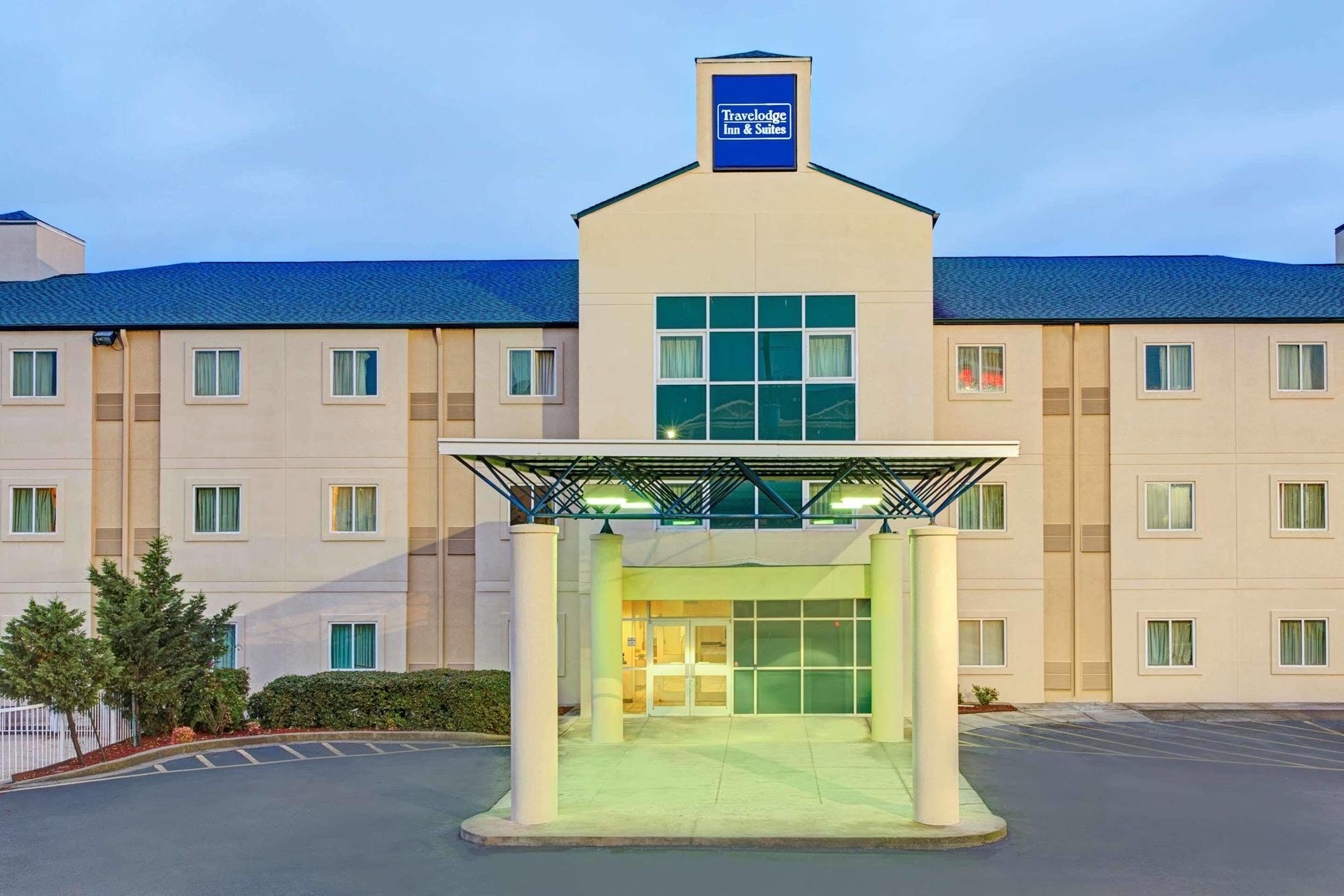 Days Inn & Suites By Wyndham Augusta Near Fort Eisenhower Zewnętrze zdjęcie