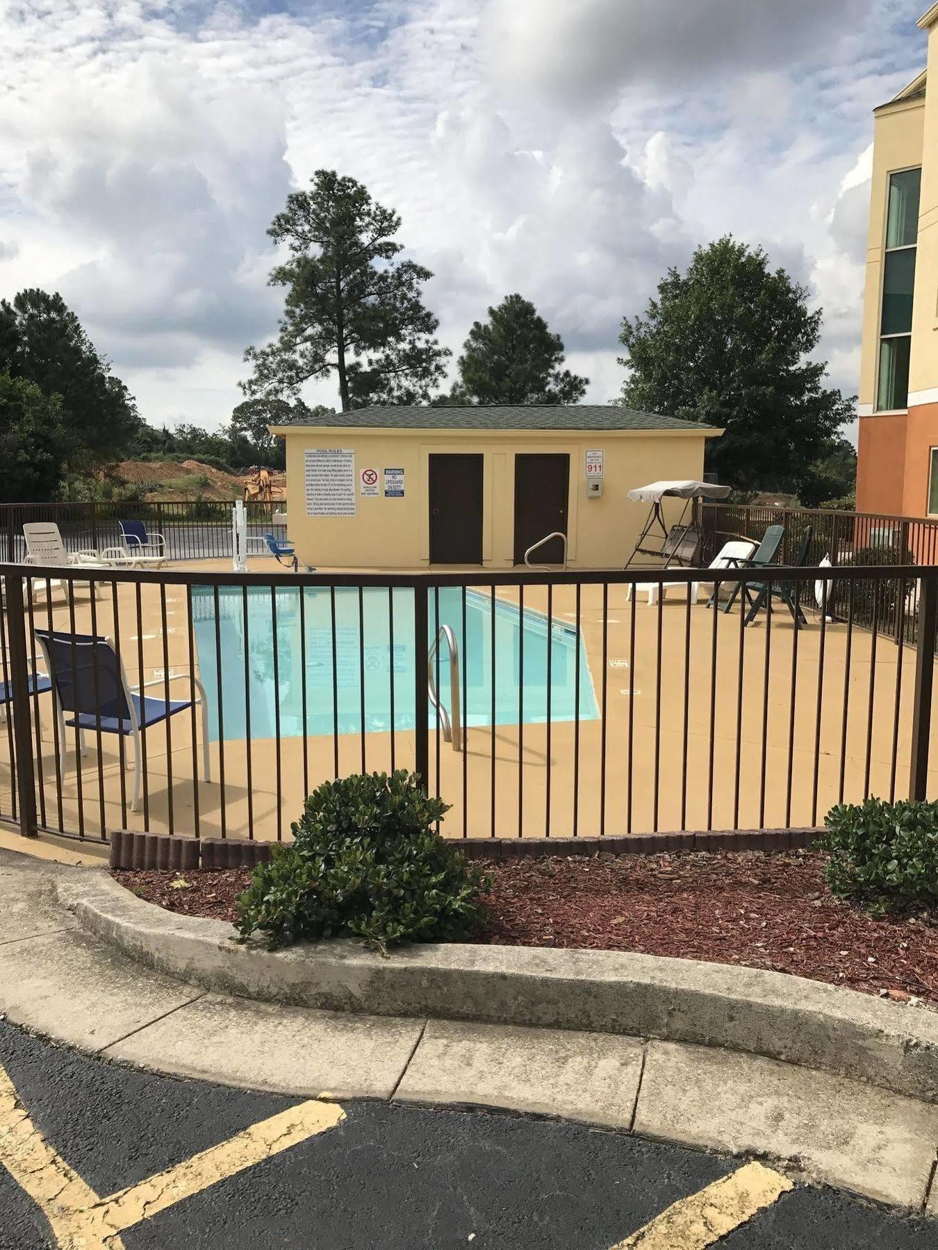 Days Inn & Suites By Wyndham Augusta Near Fort Eisenhower Zewnętrze zdjęcie