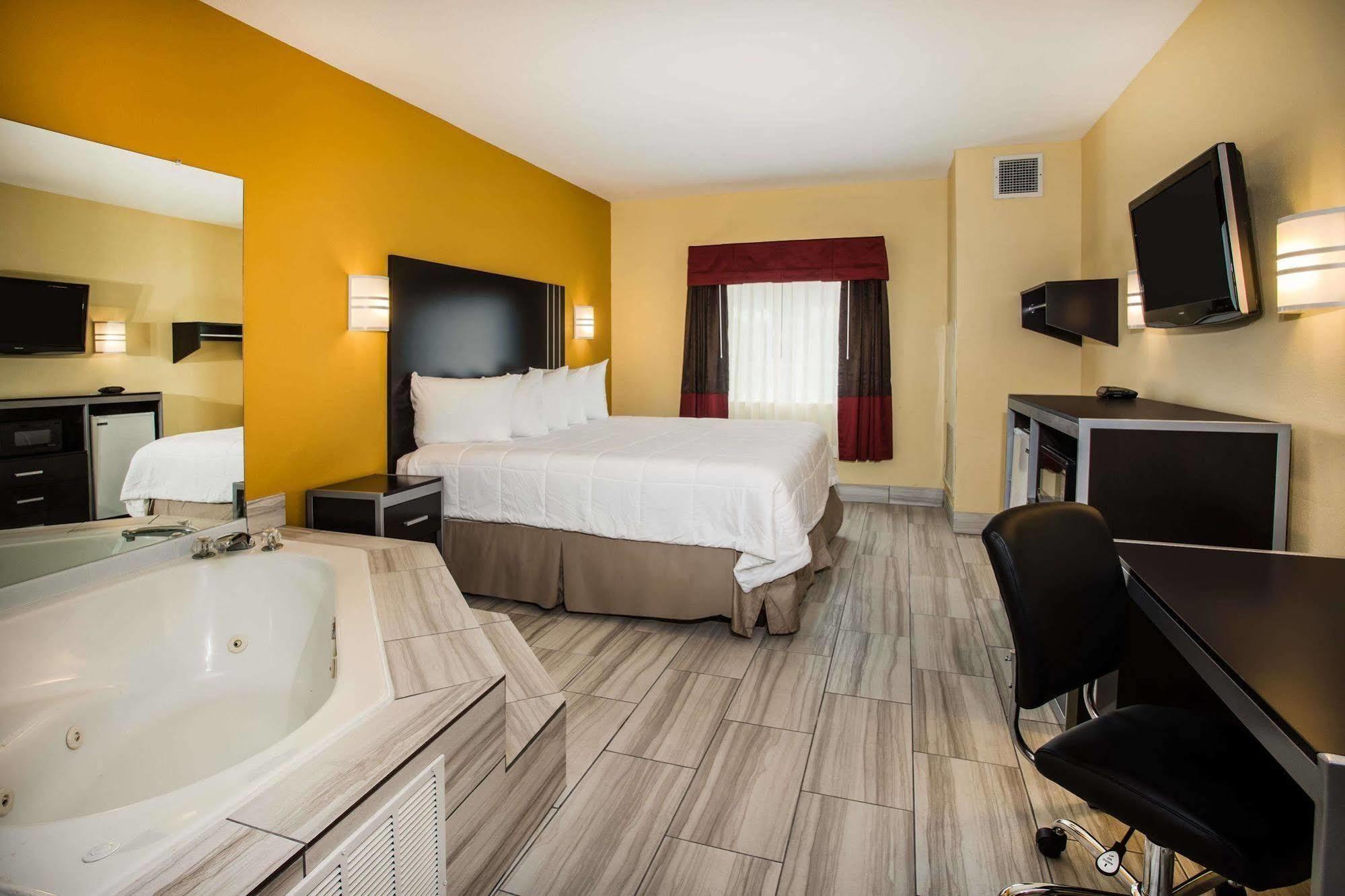 Days Inn & Suites By Wyndham Augusta Near Fort Eisenhower Zewnętrze zdjęcie